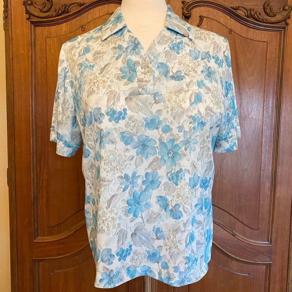 70’s Shirt Vintage Polyester Top Floral  Collared Blouse Size 40 = Plus Size 1X